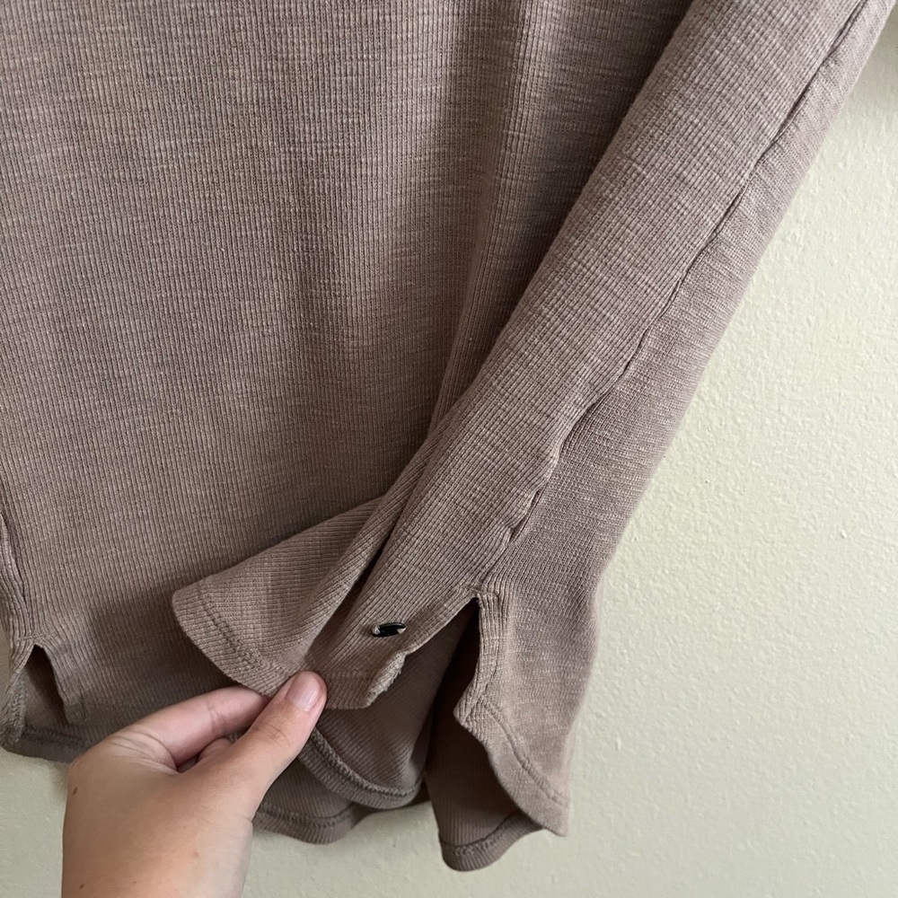 AEO Ribbed Long Line 3/4 Tee - Picture 5 of 6